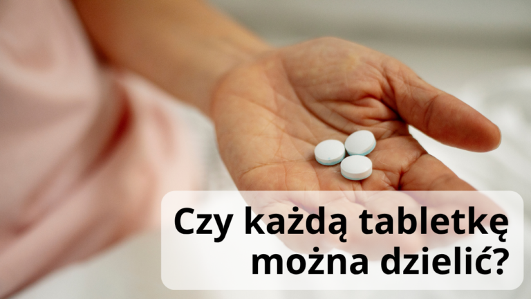 pacjent trzyma tabletki w ręce